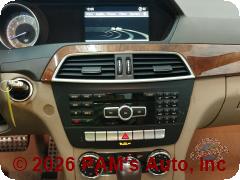 Vehicle photo 13