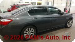 Vehicle photo 3