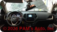 Vehicle photo 14