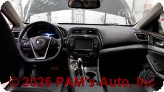 Vehicle photo 14