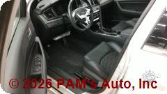 Vehicle photo 10