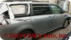 Vehicle photo 3
