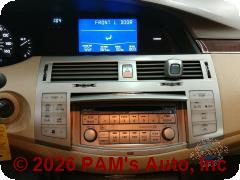 Vehicle photo 13