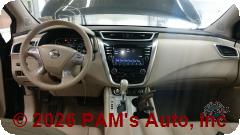 Vehicle photo 14