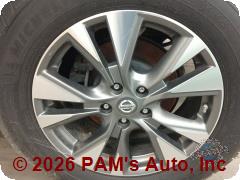 Vehicle photo 9