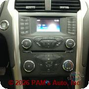 Vehicle photo 13