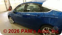 Vehicle photo 7
