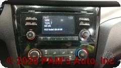 Vehicle photo 13