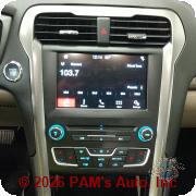 Vehicle photo 13
