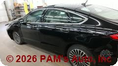 Vehicle photo 7