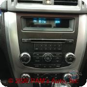 Vehicle photo 13