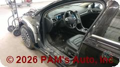 Vehicle photo 10