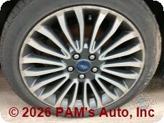 Vehicle photo 9