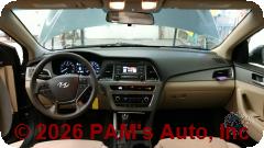 Vehicle photo 14