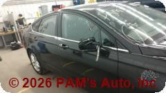 Vehicle photo 3