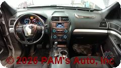 Vehicle photo 14