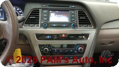 Vehicle photo 13