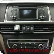 Vehicle photo 13