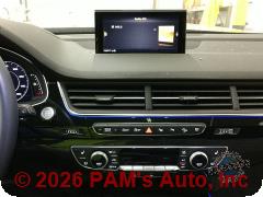 Vehicle photo 13