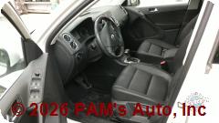 Vehicle photo 10