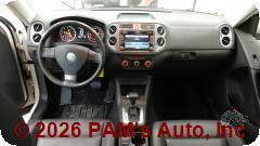 Vehicle photo 14