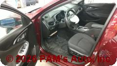 Vehicle photo 10