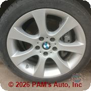 Vehicle photo 9