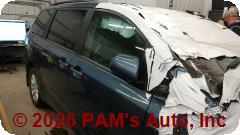Vehicle photo 3