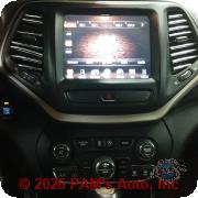 Vehicle photo 13