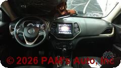 Vehicle photo 14