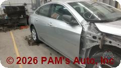 Vehicle photo 3