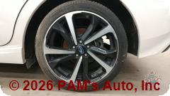 Vehicle photo 9