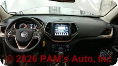 Vehicle photo 14