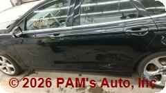 Vehicle photo 7