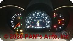 Vehicle photo 12