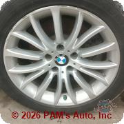 Vehicle photo 9
