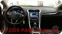 Vehicle photo 14