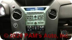 Vehicle photo 13