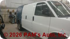 Vehicle photo 3