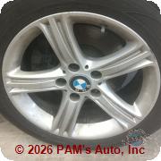 Vehicle photo 9