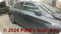 Vehicle photo 3