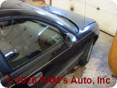 Vehicle photo 3