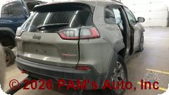 Vehicle photo 5