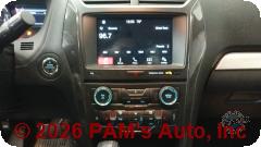 Vehicle photo 13