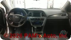 Vehicle photo 14