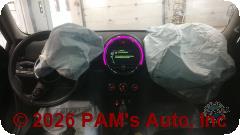 Vehicle photo 14