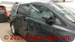 Vehicle photo 3