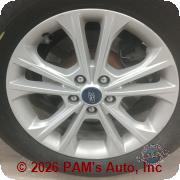 Vehicle photo 9