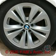 Vehicle photo 9
