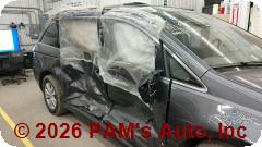 Vehicle photo 3